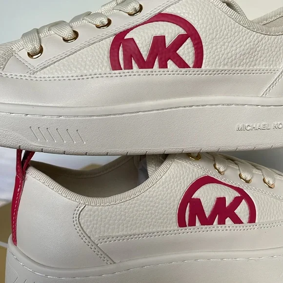 MICHAEL KORS SHEA LACE UP FAUX LEATHER
49R4SHFS1L
ELECTRIC PINK
Sneakers - Picture 14 of 16